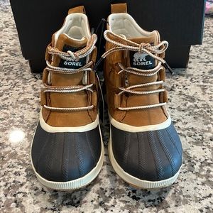 Women's Out 'N About III Classic Boot — Waterproof Leather & Suede Winter Boots